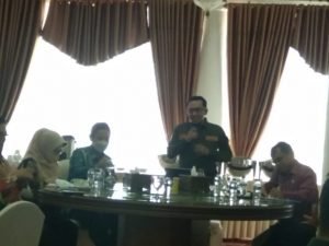 Coffe Morning,Bupati Eka:Media Sangat Berperan Dalam Pembangunan Daerah