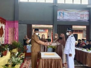 Sertijab Wali Nagari Sungai Tarab, Dilaksanakan Secara Adat.