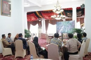 Kunjungan Wisatawan Membludak, Bupati Eka Putra Gelar Raker.