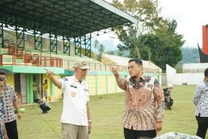 Pantau Kesiapan Pelaksanaan Shalat Idul Fitri, Ketua PHBI Bersama Pengurus Tinjau Lapangan Gumarang Batusangkar