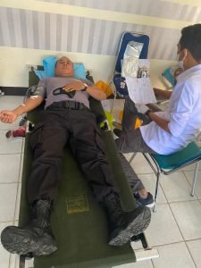HUT Bhayangkara ke-76 Polres Tanah Datar Gelar Donor Darah
