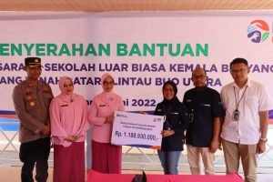 Yayasan Kemala Bhayangkari Sekolah Luar Biasa Cabang Tanah Datar terima bantuan 1,1 Milliar rupiah.