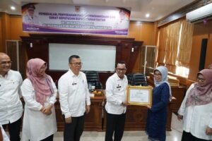 EKA PUTRA : PENGABDIAN SEORANG GURU SANGAT BESAR DALAM MEMBANGUN SDM