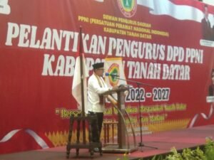 Hadiri Pelantikan DPD PPNI Tanah Datar, Ini Pesan Bupati Eka Putra.