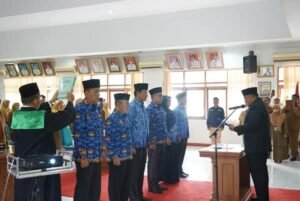 Mutasi Kembali Bergulir, Wabup Richi Aprian Lantik 6 Pejabat Administrator