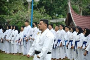 Forki Tanah Datar Latihan Gabungan.Wabup Richi : Setiap Karateka Miliki Kesempatan Yang Sama