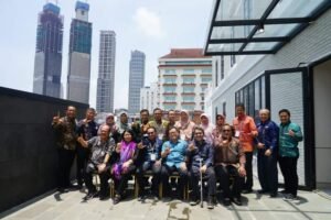 USUNG PROGUL BOMBASTIS, BUPATI EKA PUTRA PUKAU TIM PENILAI