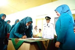 NY. ARNINA BENI ORIZA DILANTIK JADI KETUA TP PKK KECAMATAN LINTAU BUO