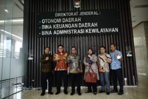 SERIUS SELESAIKAN BATAS DAERAH, BUPATI EKA PUTRA DATANGI DITJEN BINA ADMINISTRASI KEWILAYAHAN KEMENDAGRI RI