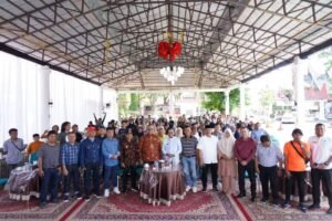 SETELAH MERAYAKAN IDUL FITRI BERSAMA KELUARGA DI KAMPUNG, PERANTAU PADANG LAWEH DILEPAS KEMBALI KE PERANTAUAN