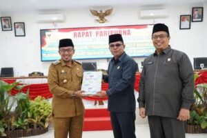 Delapan Fraksi Sampaikan Pandangannya Terkait Ranperda Pertanggungjawaban APBD 2022