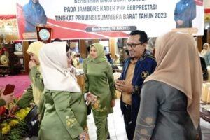 Hadir Langsung  Jambore Kader PKK, Bupati Eka Putra Berikan Motivasi.