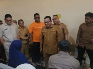 Pastikan Berikan Pelayanan Maksimal, Bupati Eka Putra Kunjungi RSUD Ali Hanafiah Batusangkar