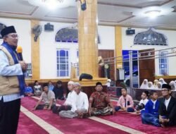 Subuh Berjamaah Di Masjid Makmur Simabur, Bupati Eka Putra Ajak Jamaah Ramaikan Dan Membersihkan Masjid