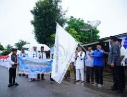 Lepas Pawai Khatam Al Qur’an di Pangian, Bupati Eka Putra Sampaikan Apresiasi