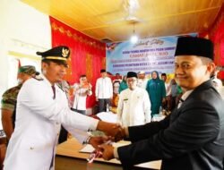 Hadiri Sertijab Camat Lintau Buo, Bupati Eka Putra Titipkan Camat Kepada Masyarakat