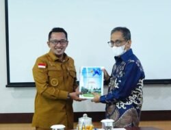 Tercepat, Bupati Tanah Datar Serahkan LKPD Ke BPK Perwakilan Sumbar