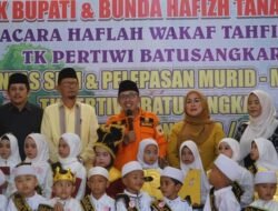 TK Pertiwi Batusangkar Wisuda Tahfizh 74 Orang Murid