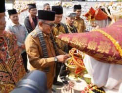 Gelar M. Akbar, SM. Dt. Penghulu Mudo Dilewakan, Bupati Eka Putra Beri Ucapan Selamat