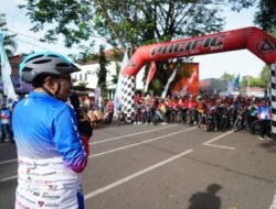 Dilepas Bupati Eka Putra, Gowes Bareng Luhak nan Tuo 3 Diikuti 1.800 Peserta