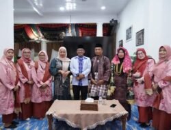 Ny. Lise Eka Putra Apresiasi Perantau Minang di Thailand Promosikan IKM