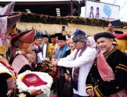 Termewah, Bupati Eka Putra Puji Pelaksaan Balai Tangah Carnival