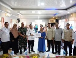 Upah Bajak Gratis Diserahkan, Bupati Eka Putra Berharap Mampu Membantu Masyarakat