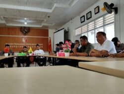 Simpatisan 02 Gelar Aksi Damai Di Bawaslu.