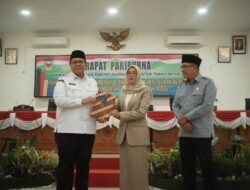 Rapat Paripurna, Fraksi DPRD Tanah Datar Sampaikan Pandangan Umum Atas Nota Ranperda APBD TA 2026