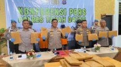 27 Paket Besar Ganja Dan 3 Orang Pemuda Diamankan Polres Tanah Datar.
